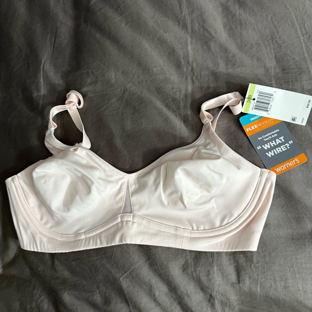 Warner’s flexible wire underwire poke-free bra. Pink. Size 36B. NEW NWT.